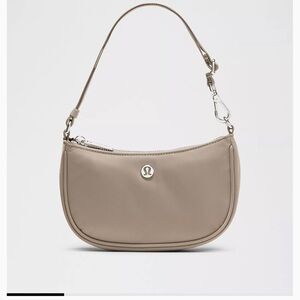 Lululemon Athletica city essentials mini TAUPE shoulder bag